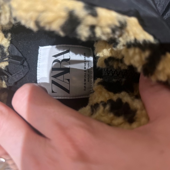 ❤️SOLD❤️NWT ZARA OVERSIZED LEOPARD FLEECE ZIP UP - Picture 5 of 5